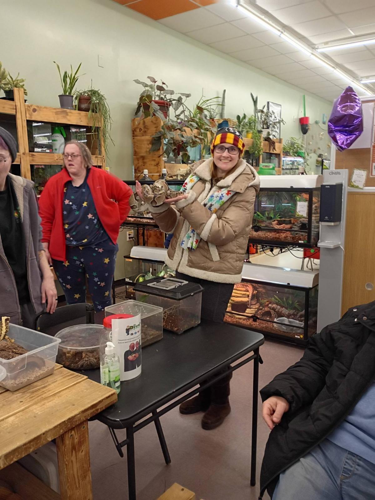 5e2185ff-a5c4-4147-b97a-1b84c6b16d58 image