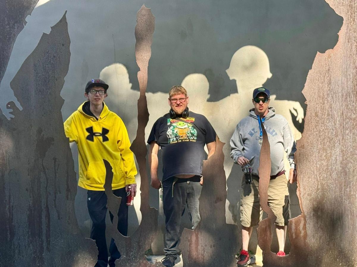 98506641-9df5-44e9-8d57-a7b685b22376 image