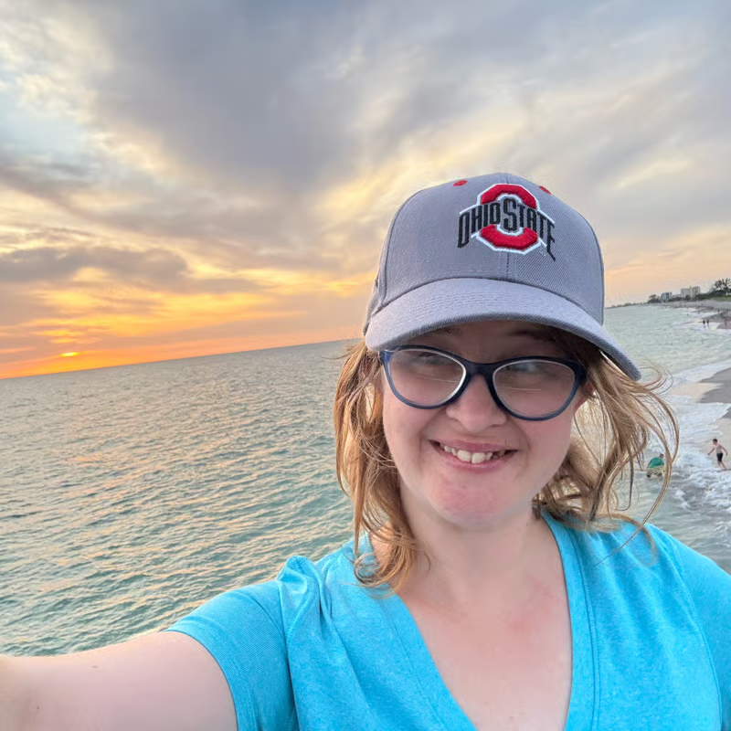 Jocelyn selfie at the beach