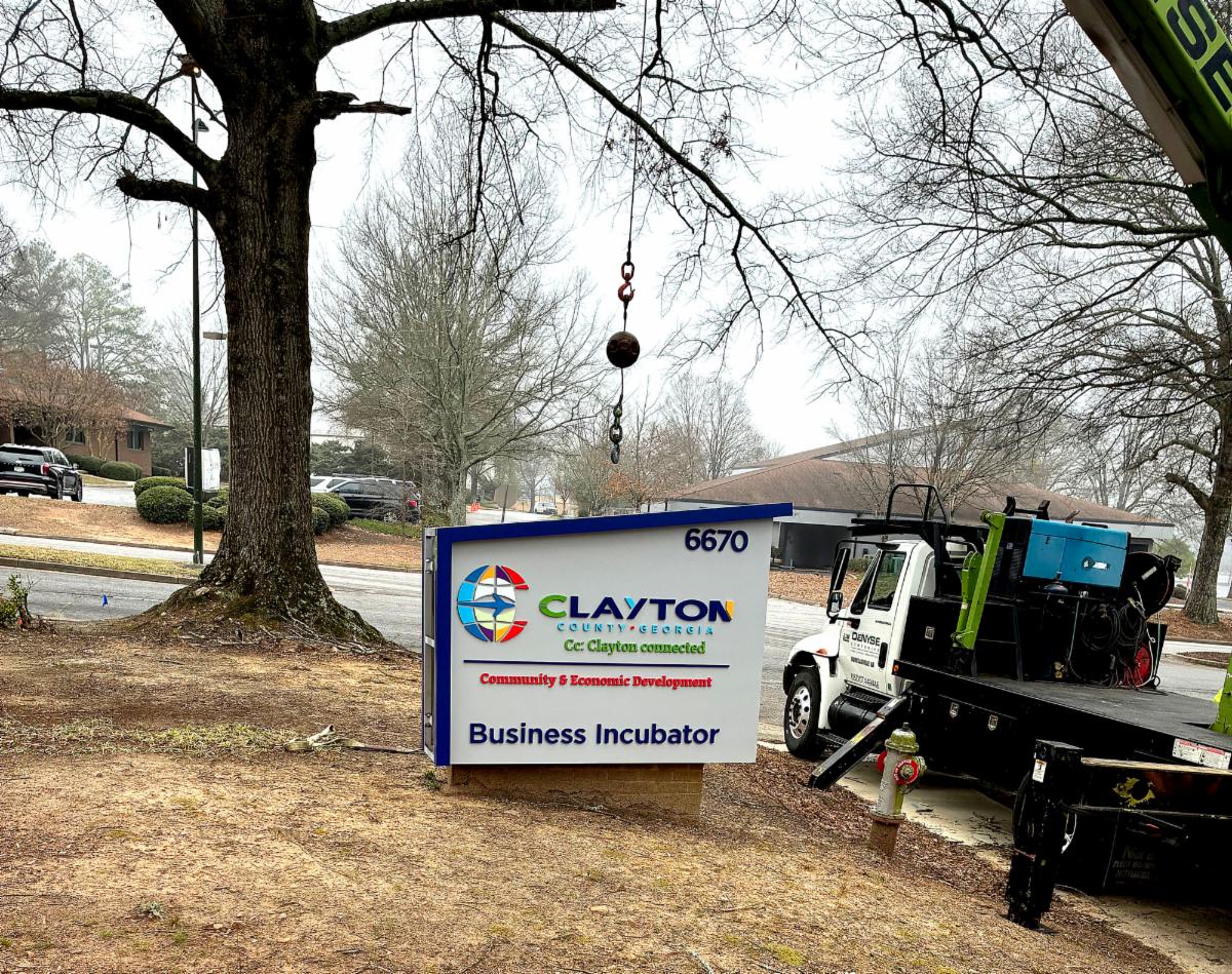 Picture of the new Clayton County Small Business Incubator in Morrow.
