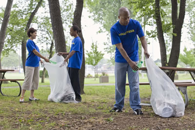 trash-cleanup-group.jpg
