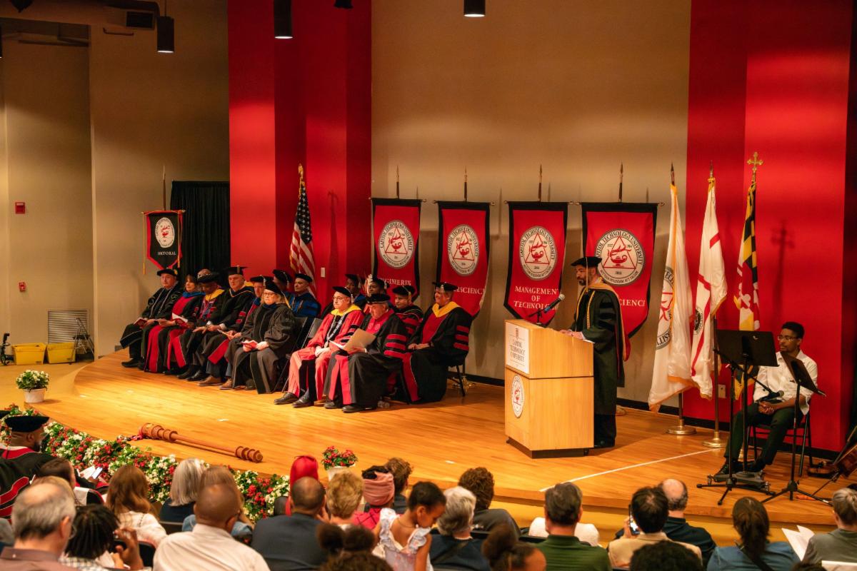 Honors Convocation and Award Ceremony Oct. 7