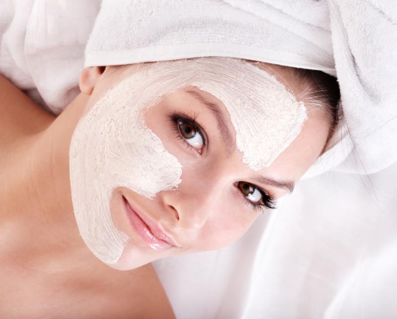 woman_clay_facial.jpg