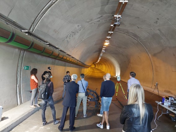 RESIST NL 5 Image 4 .jpg