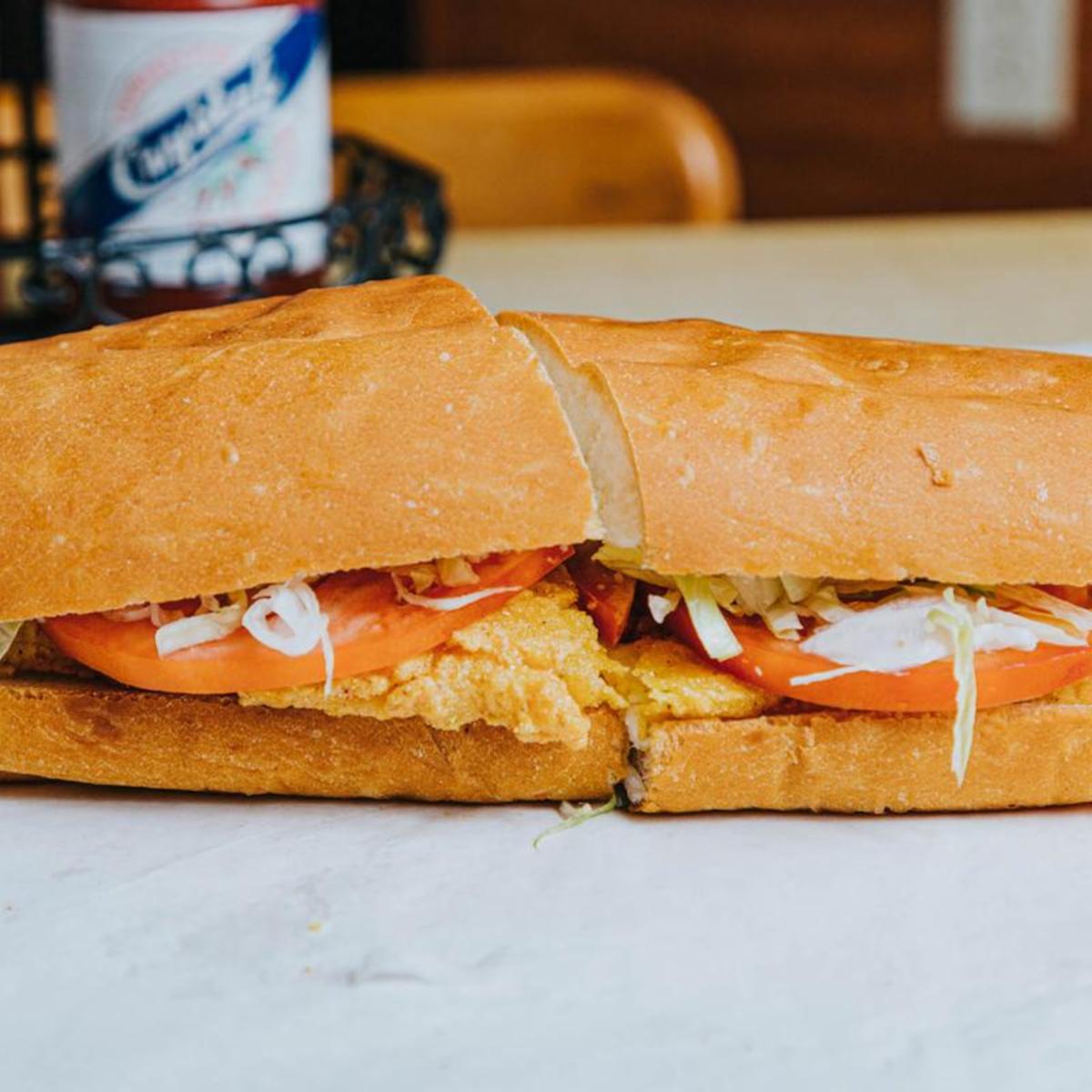 Lil Dizzys Cafe - Catfish-PoBoy