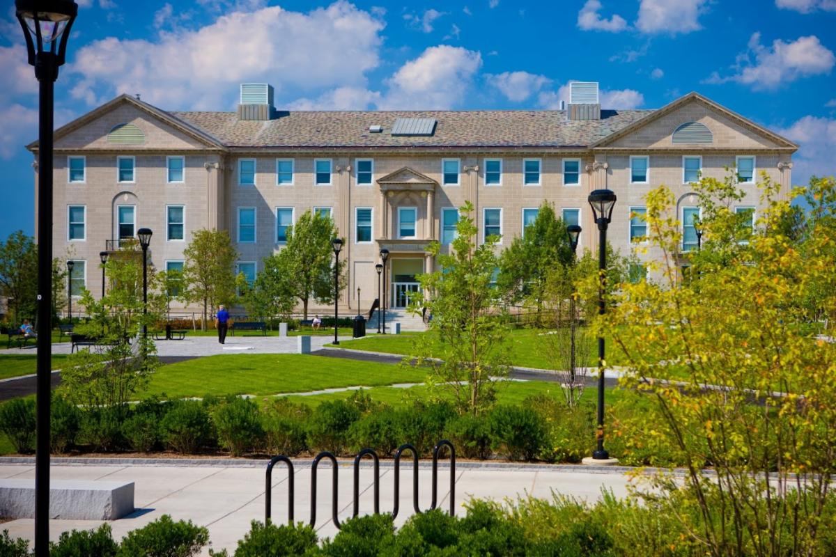 Photo of Foster Hall on UB South campus