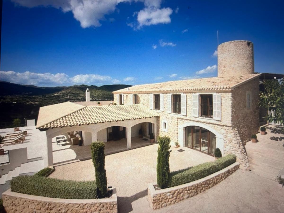 Investment Estate in Arta with vineyard