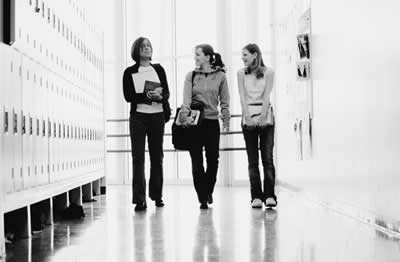 school-hallway-girls.jpg