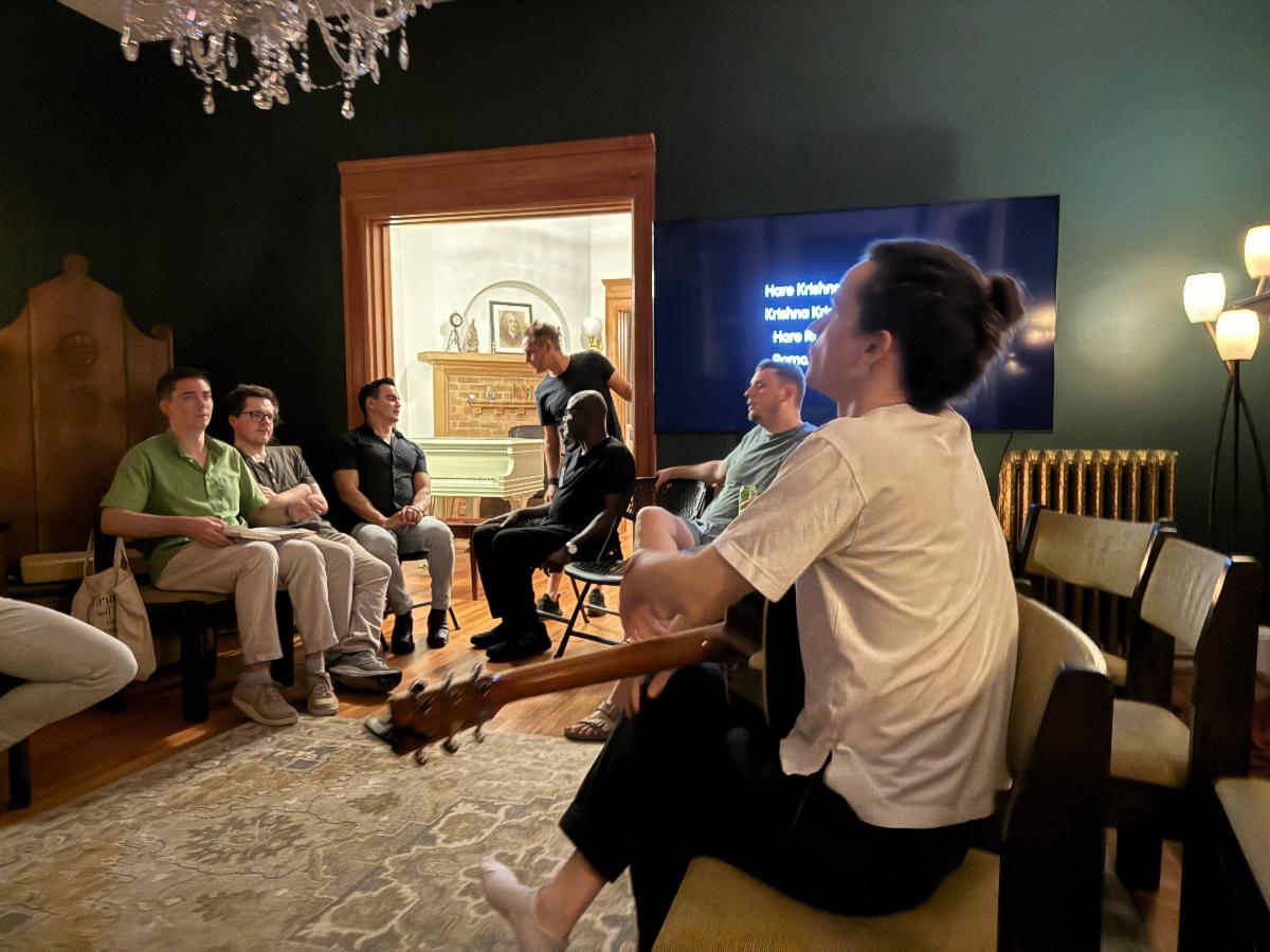 Open mic night at Swedenborg House photo 3