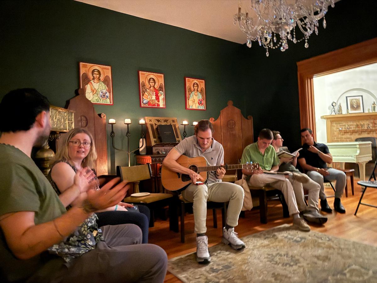 Open mic night at Swedenborg House photo 2