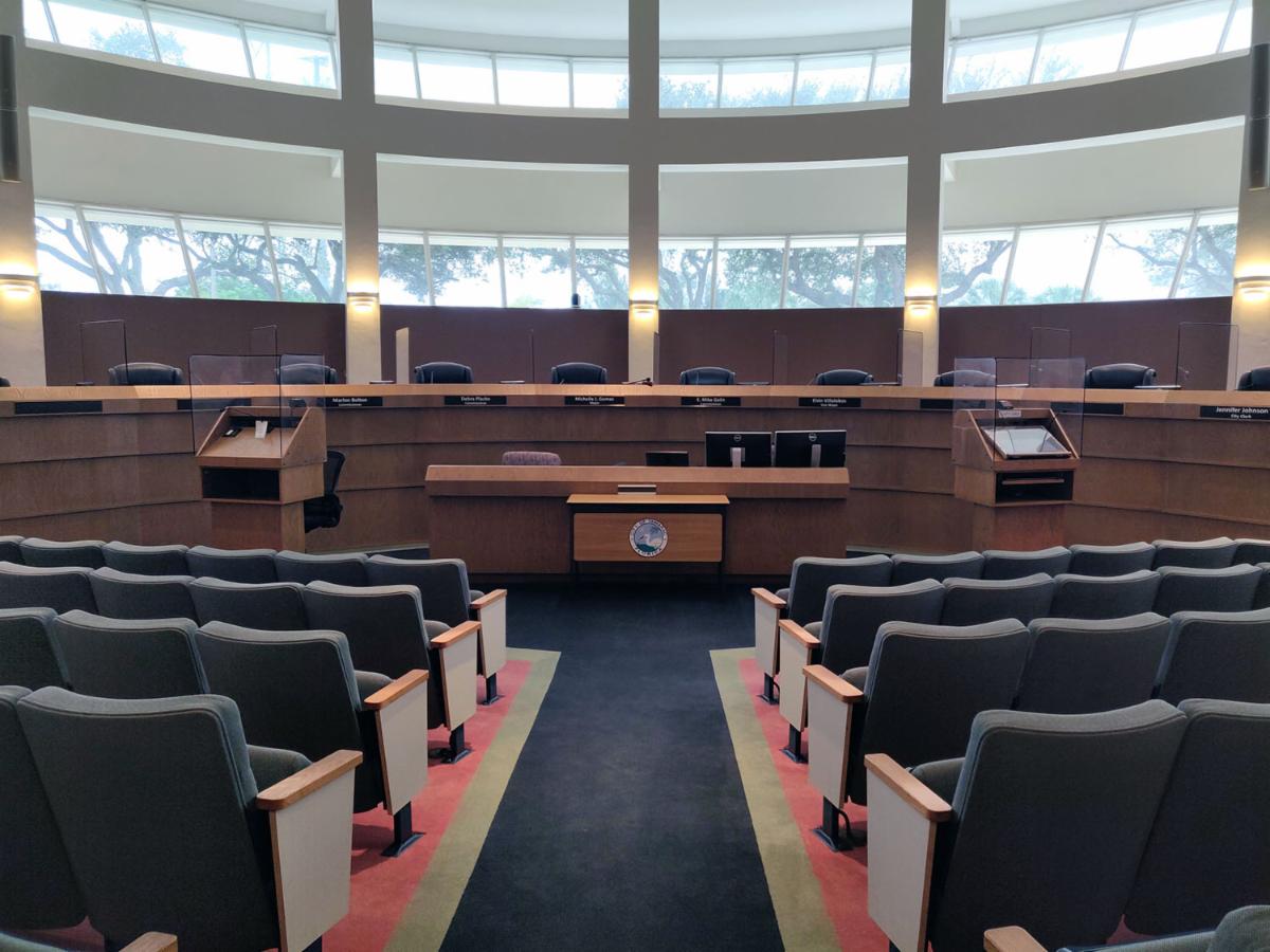 photo of the Tamarac Commissioner Chambers