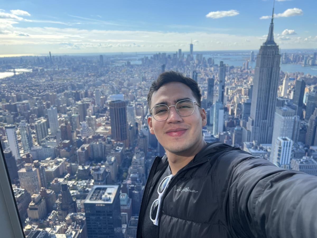 A picture of Emilio Oviedo Rivadeneira.