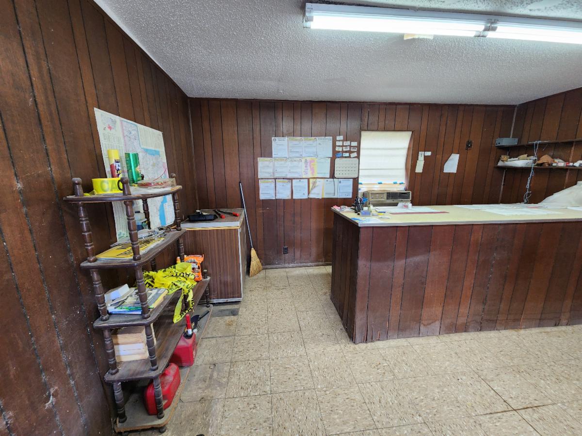 Fully Occupied RV Park with Highway Frontage I45 Ennis, TX