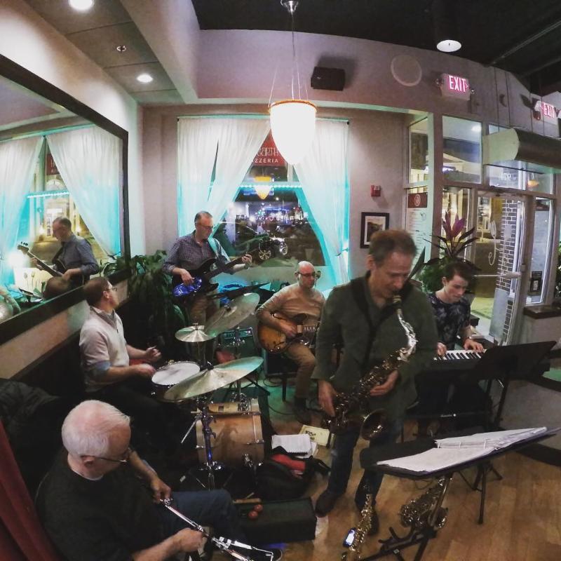 live-music-with-blue-dog-outdoors