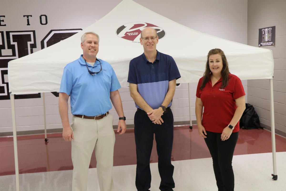 tent donation-emule.jpg